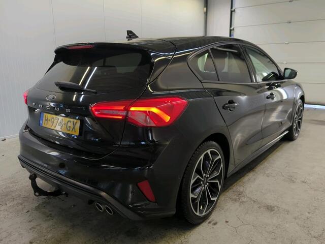 Ford FOCUS 1.0 EcoBoost ST Line Business Airco|ECC Navi Carplay PDC VA + Camera Full LED Design Pack 18" LM Velgen Trekhaak
