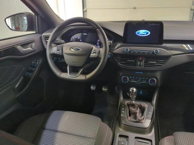 Ford FOCUS 1.0 EcoBoost ST Line Business Airco|ECC Navi Carplay PDC VA + Camera Full LED Design Pack 18" LM Velgen Trekhaak