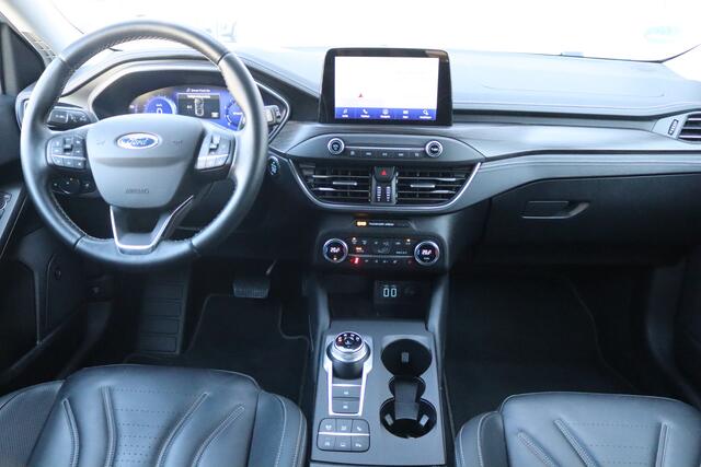 Ford FOCUS 1.5 EcoB. 150PK Automaat Vignale Trekhaak/Leder/Adaptive-cruise/Winter-pack