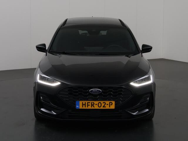 Ford FOCUS 1.0 EcoBoost Hybrid ST Line | Panoramadak | Parkeercamera | Winterpakket | Cruise Control Adaptief | Dodehoekdetectie | Navigatie |