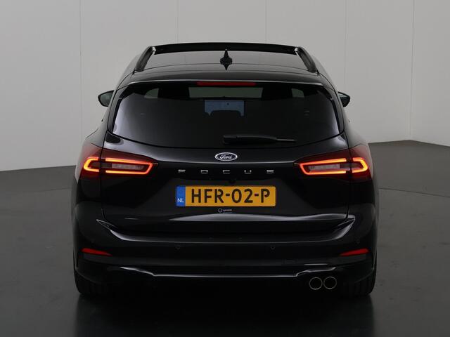 Ford FOCUS 1.0 EcoBoost Hybrid ST Line | Panoramadak | Parkeercamera | Winterpakket | Cruise Control Adaptief | Dodehoekdetectie | Navigatie |