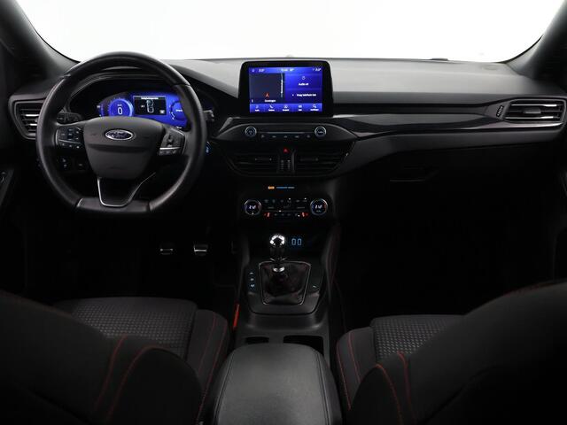Ford FOCUS Wagon 1.0 EcoBoost Hybrid ST Line X Business | Trekhaak | Winterpack | Navigatie | Parkeercamera | Climate Control