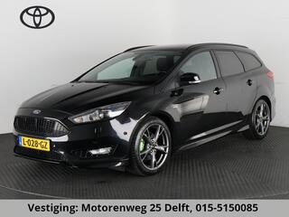 ford-focus-wagon-1.5-titanium-autom