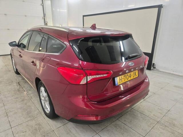 Ford FOCUS 1.0 EcoBoost Titanium Navi Climat Winter pack Keyless Privacy Glass Wagon Dealeronderhouden