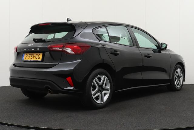 Ford FOCUS 1.0 Connected 100 PK NW-Model Carplay Navi LED Park. Sens