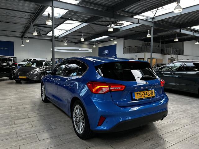 Ford FOCUS EcoBoost 125pk Titanium | Dealer onderhouden | Adapt. Cruise | Clima | Camera | HUD |