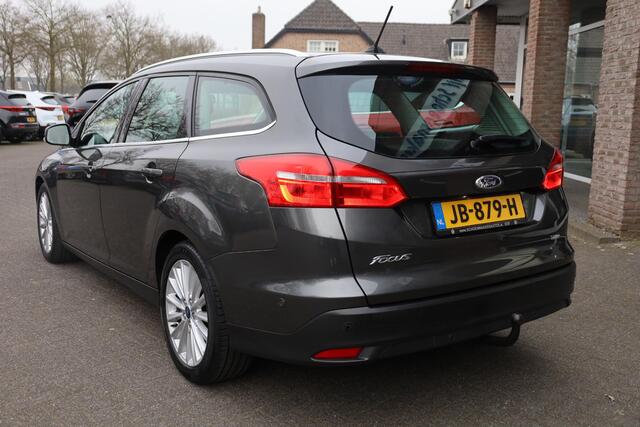 Ford FOCUS Wagon 1.0 Titanium TREKHAAK NAVI 2xPDC RUITVERWARMING CRUISE 17"LMV NAP