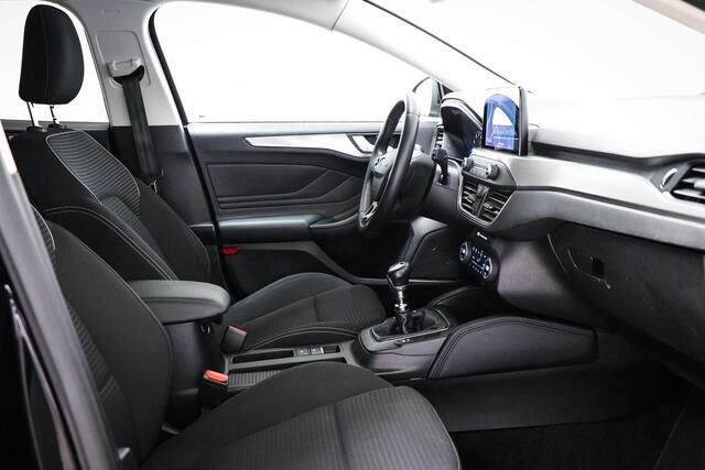 Ford FOCUS Wagon 1.5 EcoBoost Titanium Business | WINTER / DESIGN / FAMILY / COMFORT- PACK | LED | APPLE | TREKHAAK | 18"