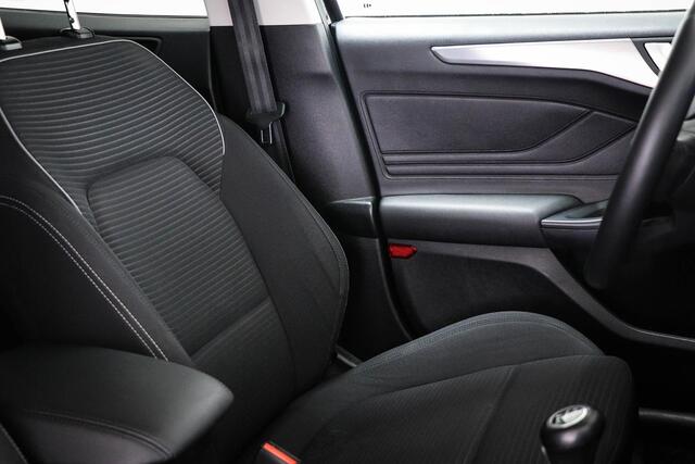 Ford FOCUS Wagon 1.5 EcoBoost Titanium Business | WINTER / DESIGN / FAMILY / COMFORT- PACK | LED | APPLE | TREKHAAK | 18"