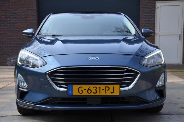 Ford FOCUS 1.5 EcoBoost Titanium Business Navi/Pdc/Ecc/Led/Panoramadak/Achteruitrijcamera/Cr-Controle/Lmv/Bang & Olufsen/Trekhaak Afneembaar.