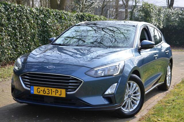Ford FOCUS 1.5 EcoBoost Titanium Business Navi/Pdc/Ecc/Led/Panoramadak/Achteruitrijcamera/Cr-Controle/Lmv/Bang & Olufsen/Trekhaak Afneembaar.