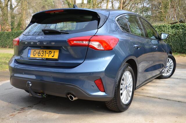 Ford FOCUS 1.5 EcoBoost Titanium Business Navi/Pdc/Ecc/Led/Panoramadak/Achteruitrijcamera/Cr-Controle/Lmv/Bang & Olufsen/Trekhaak Afneembaar.
