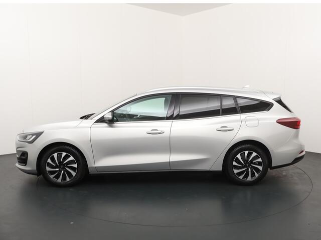 Ford FOCUS Wagon EcoBoost Hybrid 125 pk Titanium | Winter Pack | Camera | Navi | Clima | Cruise | Keyless entry | 100% dealer onderh.