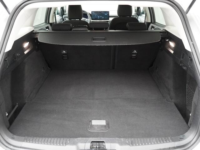 Ford FOCUS Wagon EcoBoost Hybrid 125 pk Titanium | Winter Pack | Camera | Navi | Clima | Cruise | Keyless entry | 100% dealer onderh.