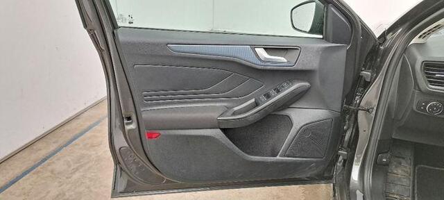 Ford FOCUS 1.0 EcoBoost Hybrid Active X 155pk | Driver Assistance Pack | Winterpack | SYNC 4 Navigatie |