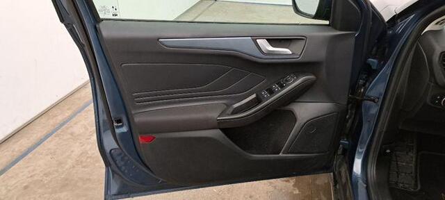 Ford FOCUS 1.0 EcoBoost Hybrid Active X 155pk | Winterpack | SYNC 4 Navigatie | 1.500kg Trekgewicht