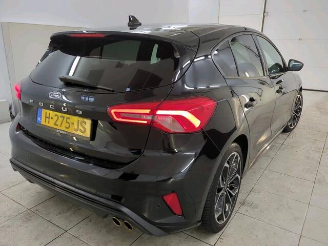 Ford FOCUS 1.0 EcoBoost ST Line Panoramadak Navi Adap Cruise Winter pack Climat Full LED 18" LM velgen 5drs