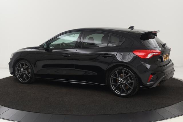 Ford FOCUS 2.3 EcoBoost ST-3 | Stoel & stuurverwarming | B&O Sound | Recaro Sportstoelen | Carplay | Full LED | Navigatie | Half leder