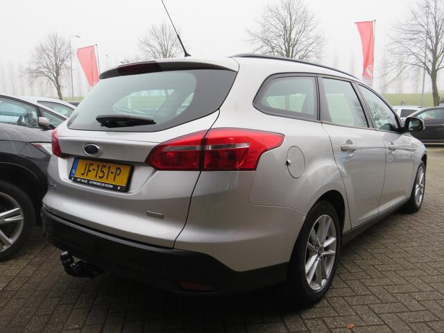 Ford FOCUS Wagon 1.0 Trend | Airco | Navigatie | Parkeersensoren | Incl. Garantie | Trekhaak | LED Dagrijverlichting |