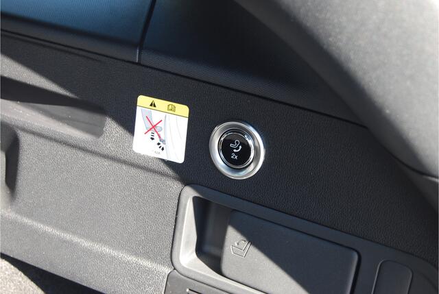 Ford FOCUS Wagon 1.0 EcoBoost Hybrid 125PK ST Line I CAMERA I WINTER PACK I ELKTR.TREKHAAK I BLIS I GROOT NAVI SYNC 4