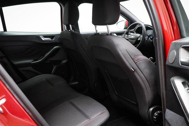 Ford FOCUS 1.0 EcoBoost Hybrid ST Line Business | CLIMA | B&O DAB | APPLE | DRAADLOZE LADER