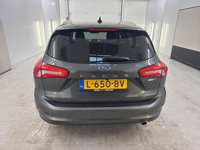 Ford FOCUS 1.0 EcoB Hybrid Titanium X Adap Cruise Camera Winter Parking pack Dodehoek Full LED Wagon