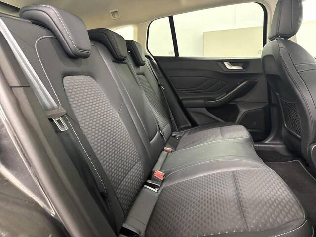 Ford FOCUS 1.0 EcoB Hybrid Titanium X Adap Cruise Camera Winter Parking pack Dodehoek Full LED Wagon