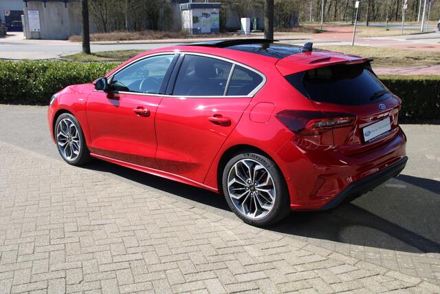 Ford FOCUS 1.0 EcoBoost 155 PK Hybrid ST Line X Automaat PANORAMADAK | WINTER PACK | 18-INCH