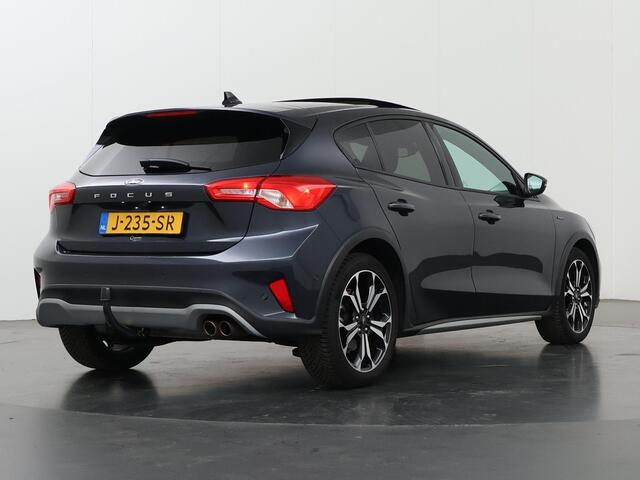 Ford FOCUS 1.5 EcoBoost Active X Business | Trekhaak | Panoramadak | Winterpack | Cruise Control Adaptief | Parkeercamera | Dodehoekdetectie |