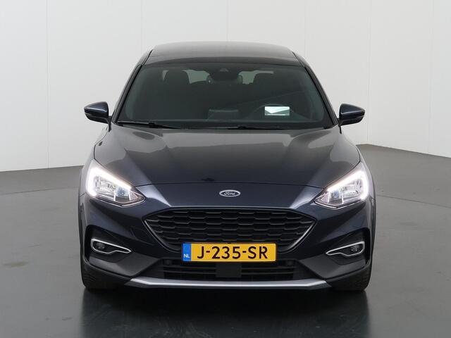 Ford FOCUS 1.5 EcoBoost Active X Business | Trekhaak | Panoramadak | Winterpack | Cruise Control Adaptief | Parkeercamera | Dodehoekdetectie |