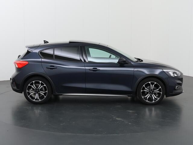 Ford FOCUS 1.5 EcoBoost Active X Business | Trekhaak | Panoramadak | Winterpack | Cruise Control Adaptief | Parkeercamera | Dodehoekdetectie |