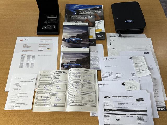 Ford FOCUS 2.3 EcoBoost ST-3 / NL-auto / 65dkm / Ruby Red