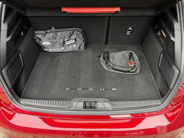 Ford FOCUS 2.3 EcoBoost ST-3 / NL-auto / 65dkm / Ruby Red