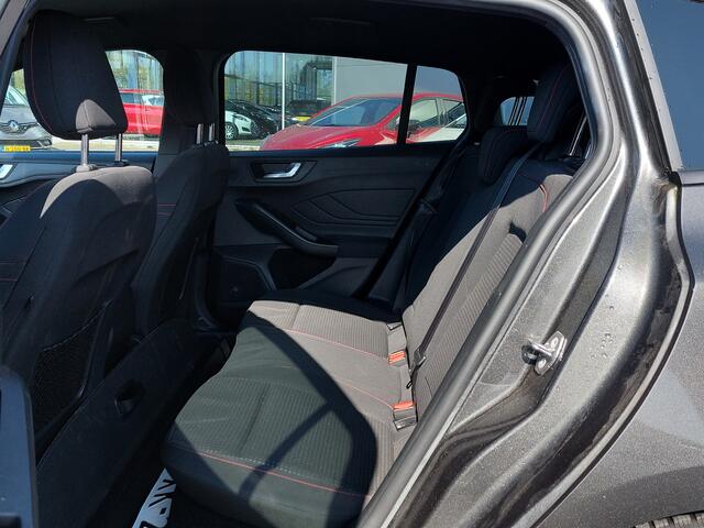 Ford FOCUS Wagon 1.0 EcoBoost 125pk ST-Line Business | Origineel NL | Navi | B&O Sound | Clima | Adap.Cruise | Led Koplampen | Keyless Entry | Pdc V+A+Assist+Camera | Privacy Glass | 18''lm | Trekhaak