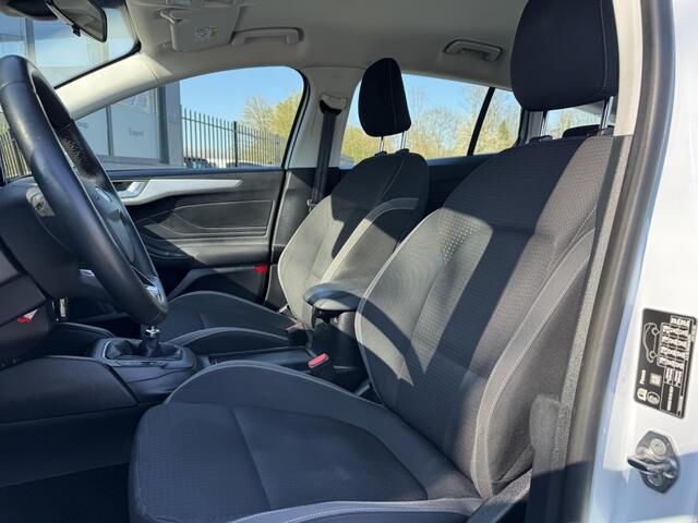 Ford FOCUS Wagon 1.0 EcoBoost Trend Edition Business Navi,Airco,Cruise,Camera,LM Velgen,PDC V+A,6 Bak,N.A.P,APK tot 09-2026