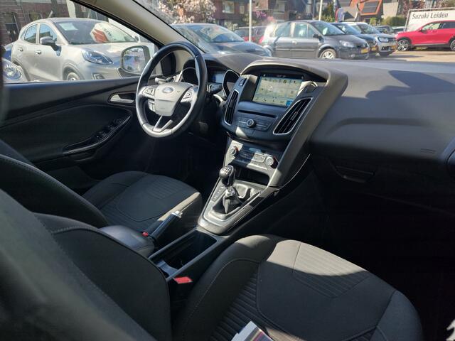 Ford FOCUS Wagon 1.0 TITANIUM Voorruitverwarming | Keyless | Cruise