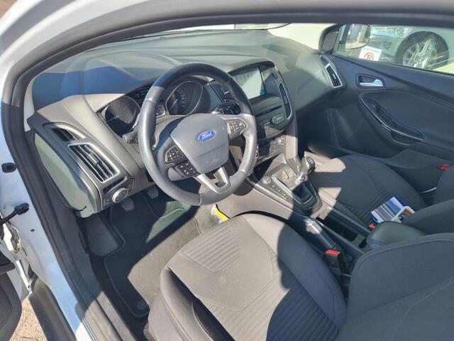 Ford FOCUS Wagon 1.0 TITANIUM Voorruitverwarming | Keyless | Cruise
