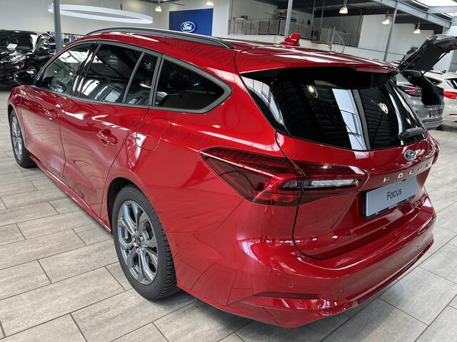Ford FOCUS Wagon 125pk EcoBoost Hybrid ST Line | Winter Pack | Camera | Adapt. Cruise | Blis | All seasons | Apple Carplay/Android Auto |