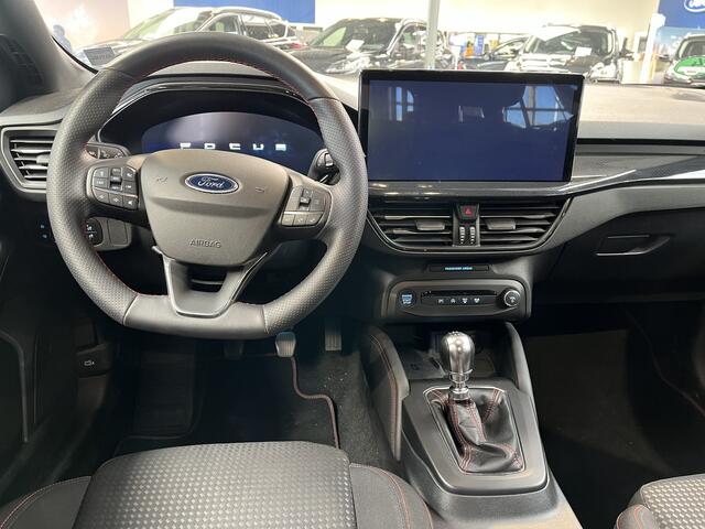 Ford FOCUS Wagon 125pk EcoBoost Hybrid ST Line | Winter Pack | Camera | Adapt. Cruise | Blis | All seasons | Apple Carplay/Android Auto |