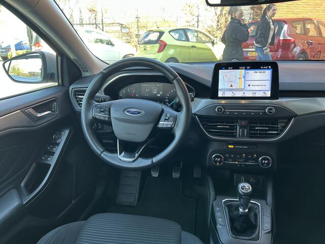 Ford FOCUS Wagon 1.5 EcoBoost Active Business // NAVI + CARPLAY // PDC V+A // CLIMA // CRUISE // TREKHAAK!!