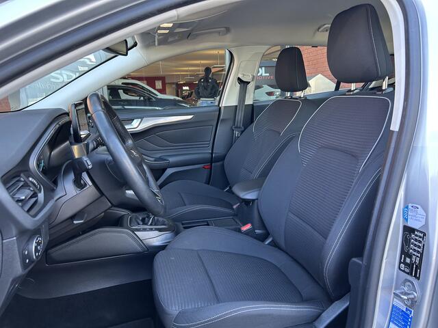 Ford FOCUS Wagon 1.5 EcoBoost Active Business // NAVI + CARPLAY // PDC V+A // CLIMA // CRUISE // TREKHAAK!!