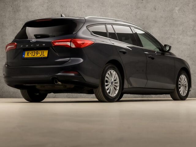 Ford FOCUS Wagon 1.0 EcoBoost Titanium X Automaat (APPLE CARPLAY, GROOT NAVI, DIGITAL COCKPIT, CLIMATE, CAMERA, SPORTSTOELEN, GETINT GLAS, ADAPTIVE CRUISE, LANE ASSIST, NIEUWSTAAT)