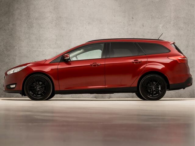Ford FOCUS Wagon 1.0 Sport Automaat (APPLE CARPLAY, NAVIGATIE, STUUR/STOELVERWARMING, SPORTSTOELEN, PARKEERSENSOREN, CRUISE, LM VELGEN, NIEUWSTAAT)