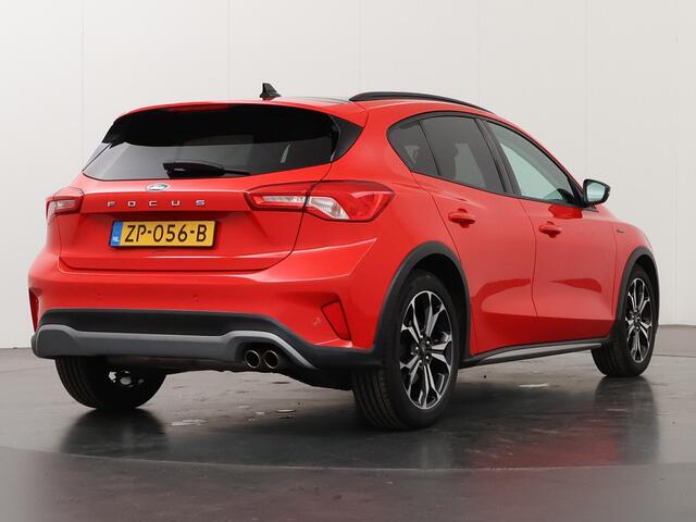 Ford FOCUS 1.0 EcoBoost Active Business | Trekhaak | Panoramadak | Winterpakket | Led Koplampen | Climate Control | Keyless Go |