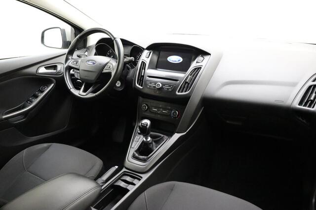 Ford FOCUS Wagon 1.0 Business Edition 125 pk | Navigatie | Airco | Cruise-control | Trekhaak | Elec ramen en spiegels |