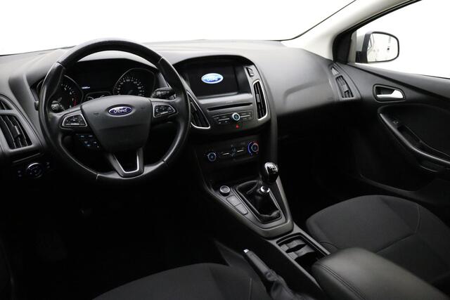 Ford FOCUS Wagon 1.0 Business Edition 125 pk | Navigatie | Airco | Cruise-control | Trekhaak | Elec ramen en spiegels |