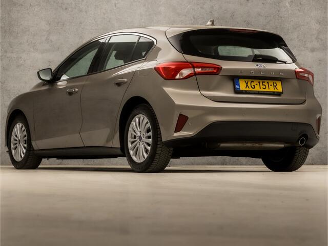 Ford FOCUS 1.0 EcoBoost Titanium Sport (APPLE CARPLAY, GROOT NAVI, CLIMATE, LM VELGEN, SPORTSTOELEN, KEYLESS, PARKEERSENSOREN, CRUISE, LANE ASSIST, NIEUWSTAAT)