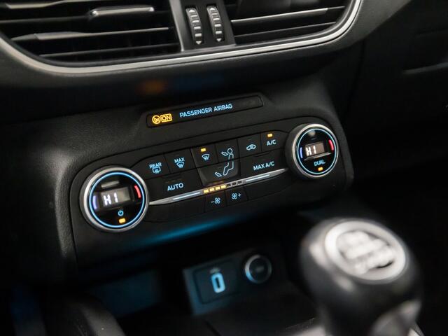 Ford FOCUS 1.0 EcoBoost Titanium Sport (APPLE CARPLAY, GROOT NAVI, CLIMATE, LM VELGEN, SPORTSTOELEN, KEYLESS, PARKEERSENSOREN, CRUISE, LANE ASSIST, NIEUWSTAAT)