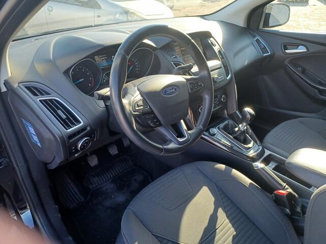 Ford FOCUS Wagon 1.0 Titanium | Nieuw Binnen | Navigatie | Climate Control | Cruise Control | APK 05-11-2025 |