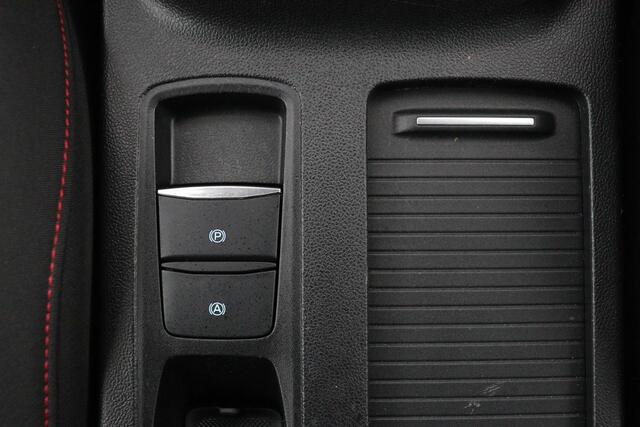 Ford FOCUS 1.0 EcoBoost ST Line X | Stoel & stuurverwarming | Trekhaak | Adaptive cruise | Full LED | Carplay | Navigatie | Keyless